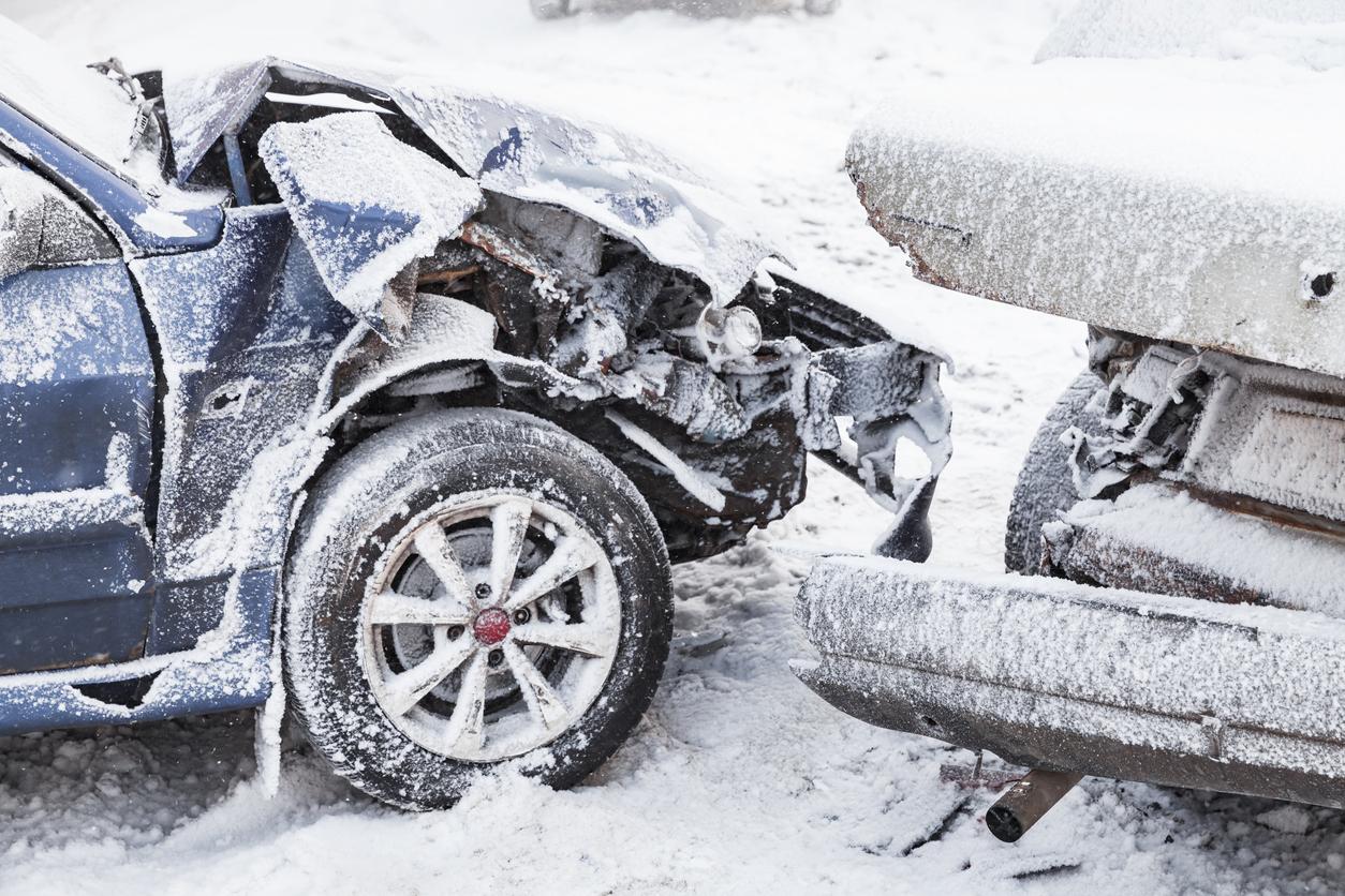 Chicago Winter Car Accident in the Snow Safety Tips